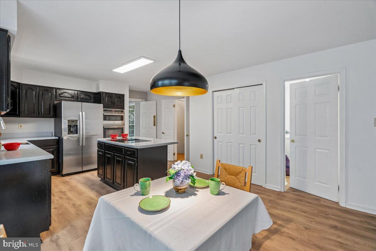8010 Craddock Road photo 21