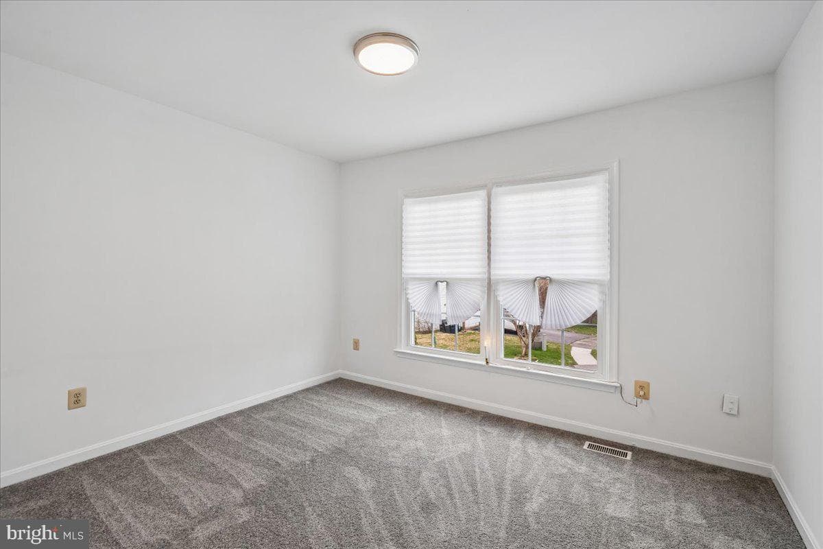 8010 Craddock Road photo 36