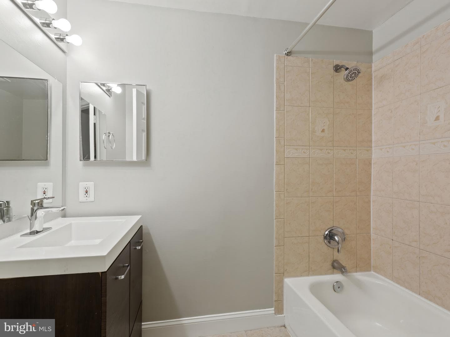 9423 Rosmarin Way photo 16