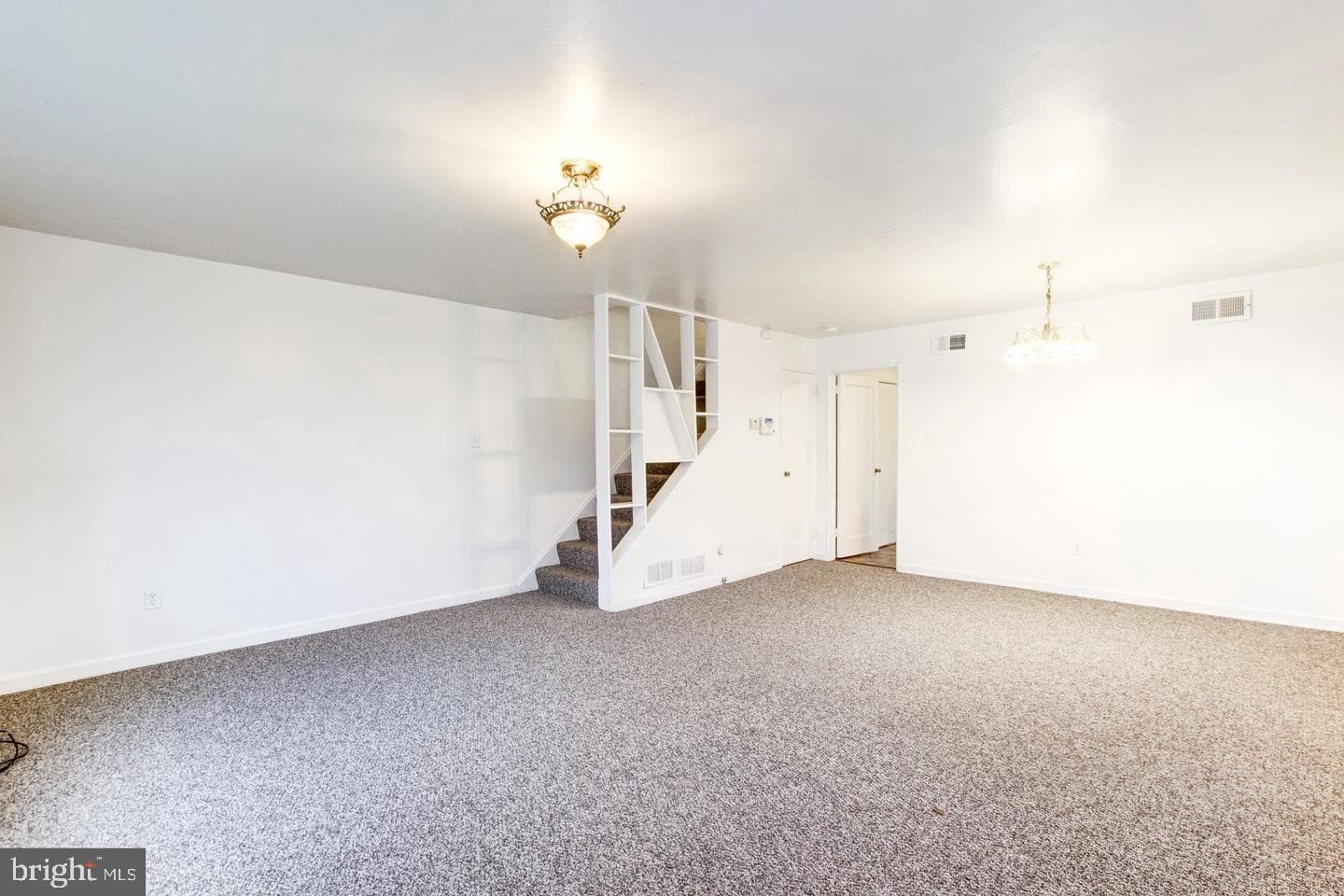 5907 Longfellow Street photo 3