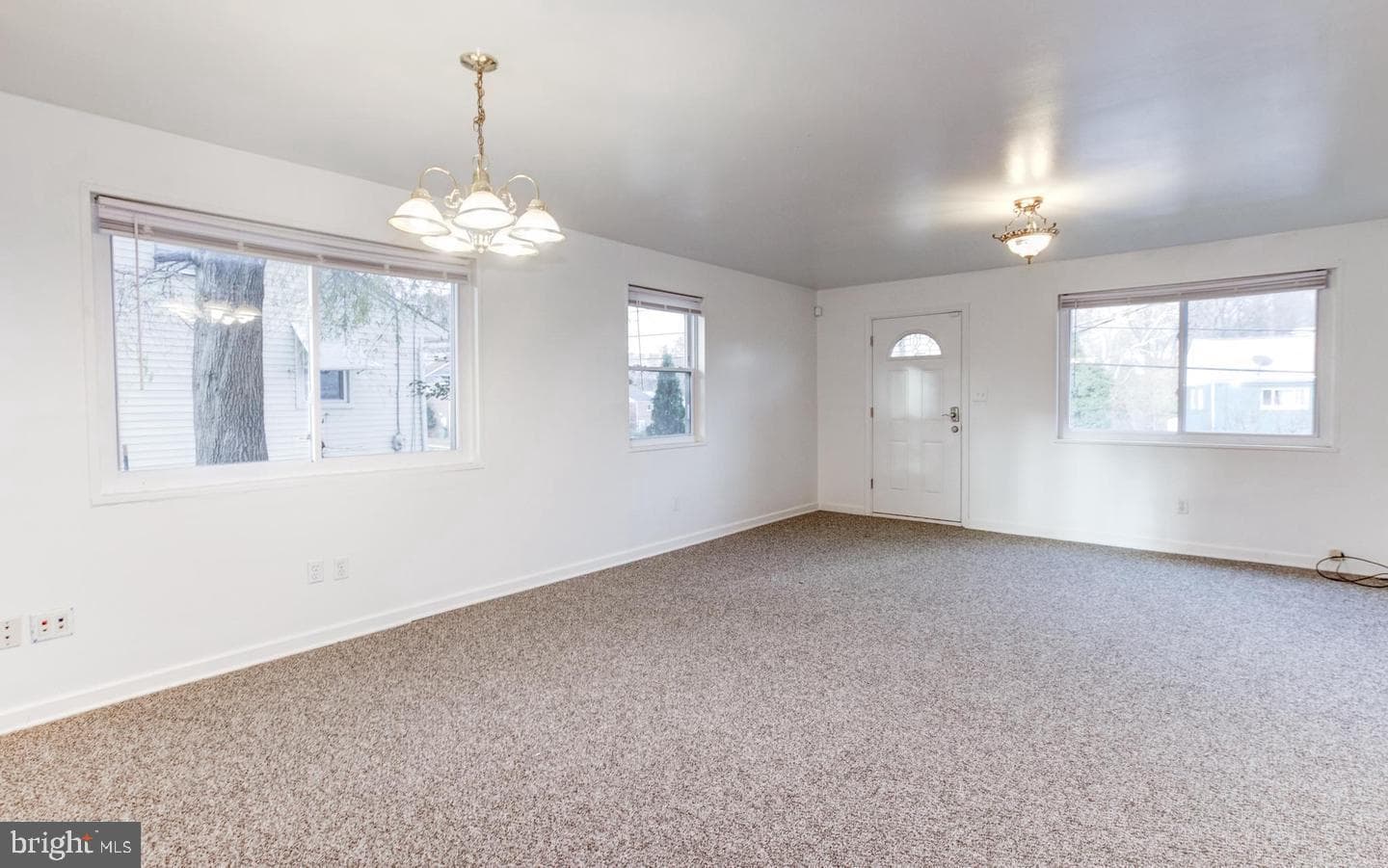 5907 Longfellow Street photo 6