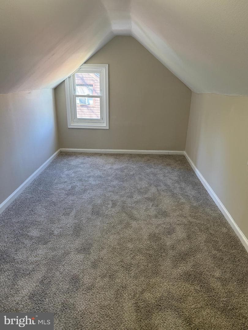 6809 Greenvale Parkway photo 24