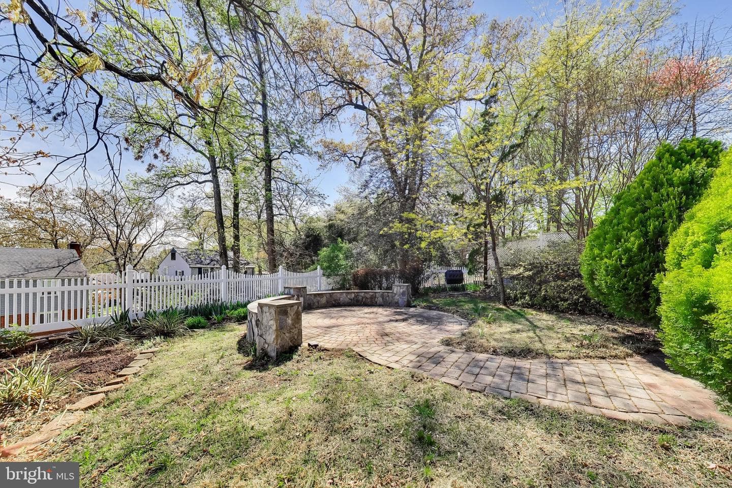 5823 Dewey Street photo 39