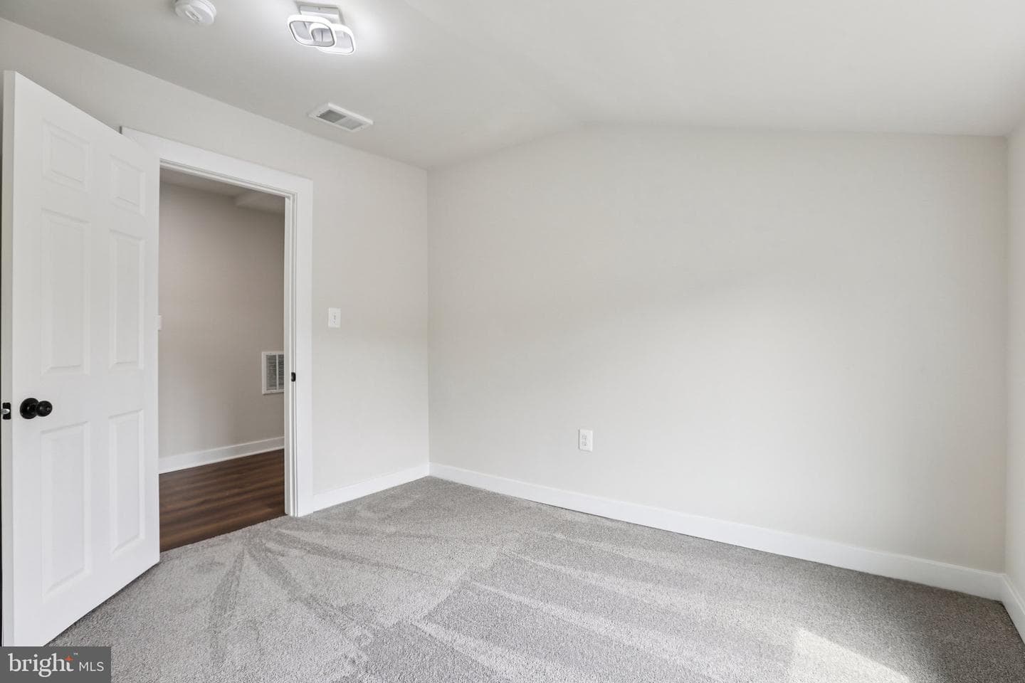 516 68th Street photo 34