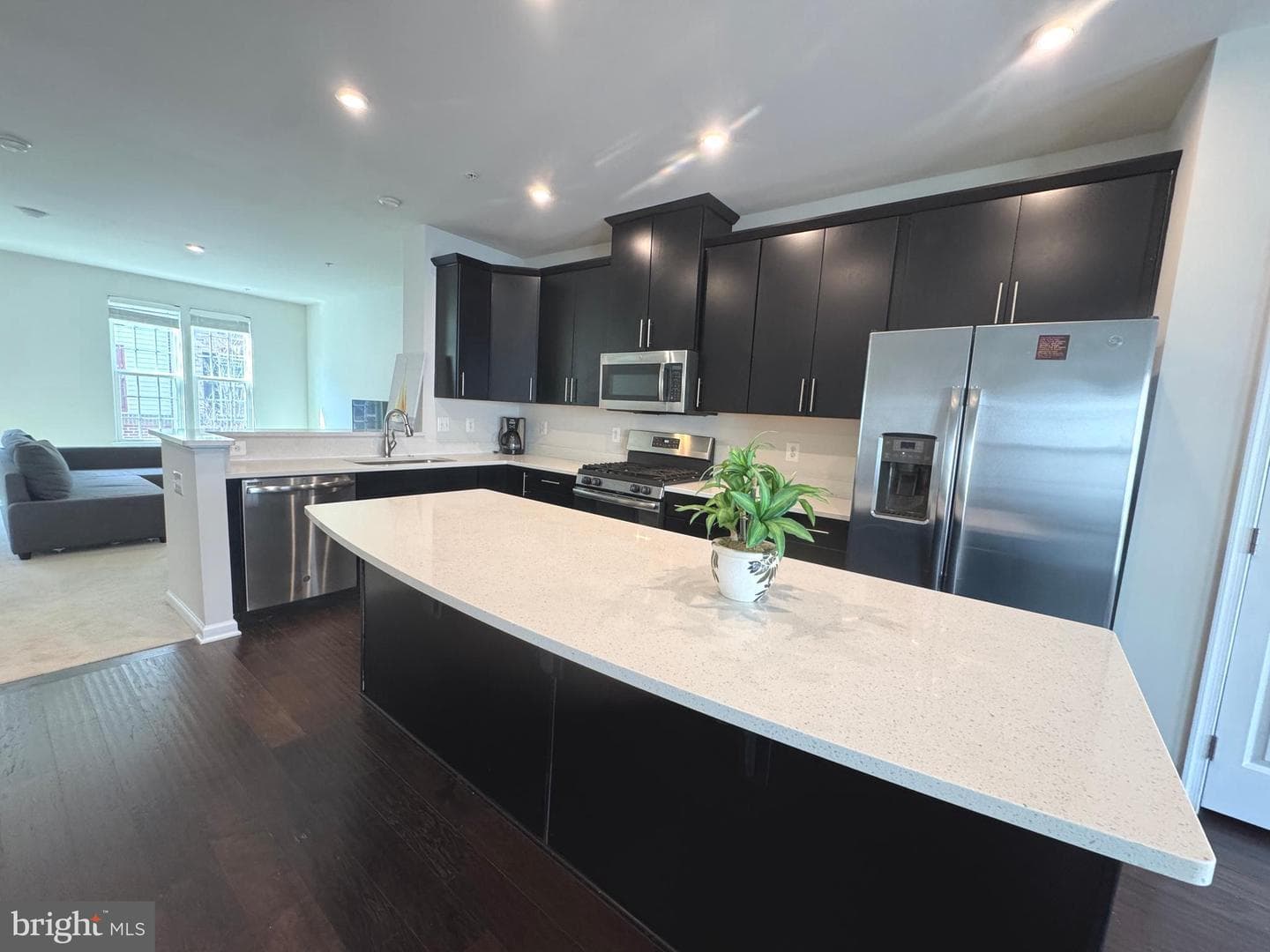 8256 Miner Street photo 6
