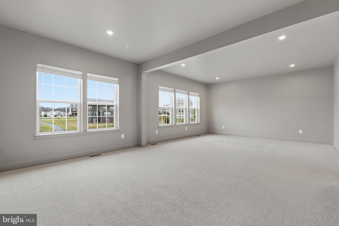 12502 Coventry Manor Way photo 35