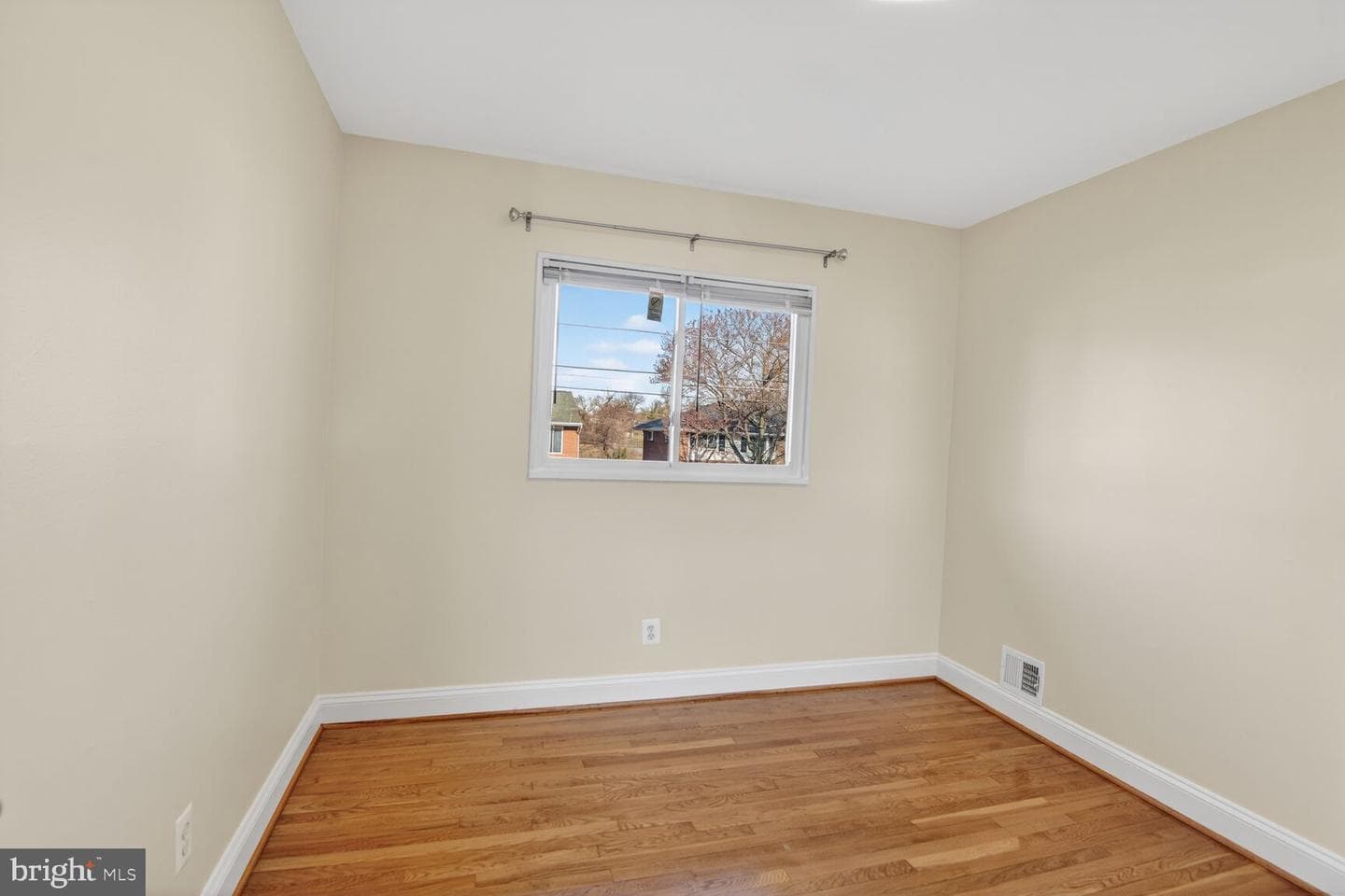 2308 Senator Avenue photo 12