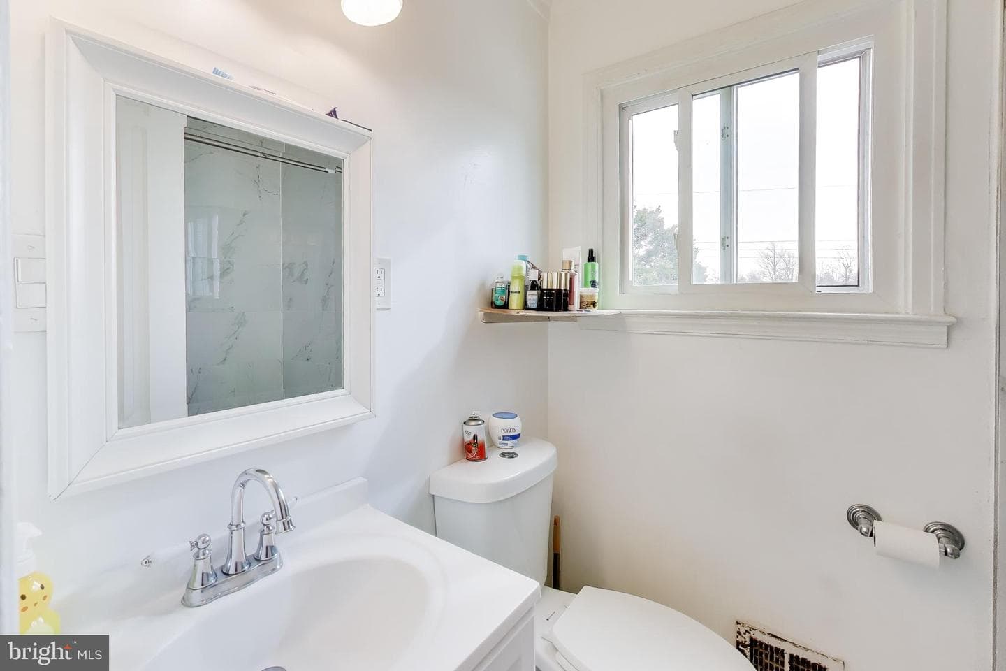 1028 Ward Street photo 18