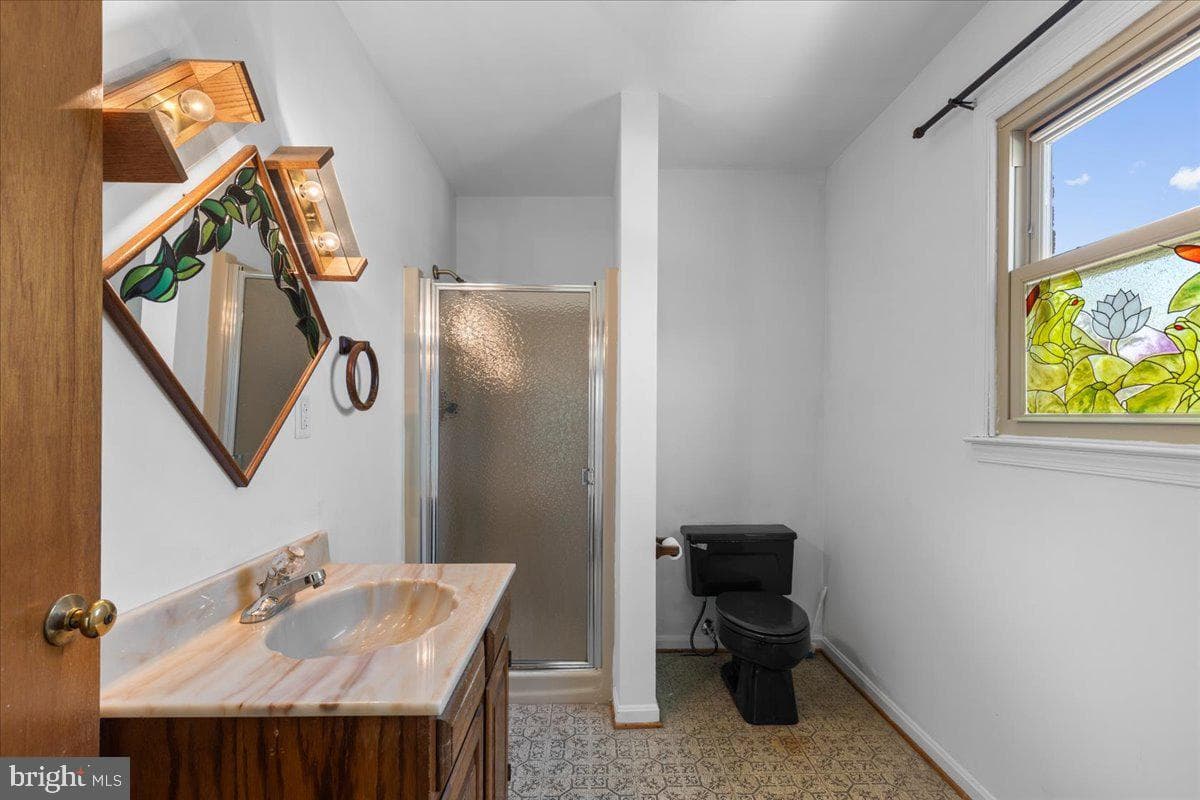 727 Gleneagles Drive photo 23