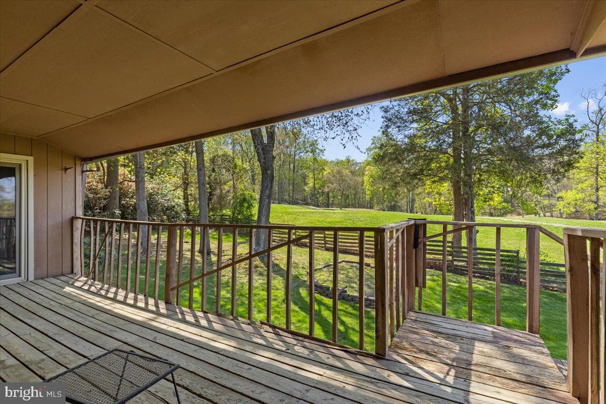 727 Gleneagles Drive photo 36