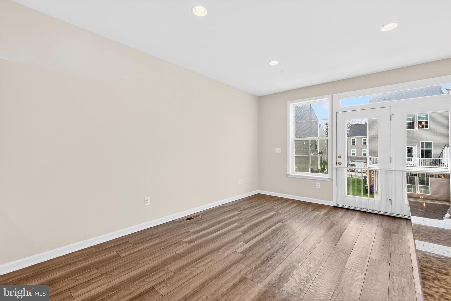 1017 Flester Lane photo 10