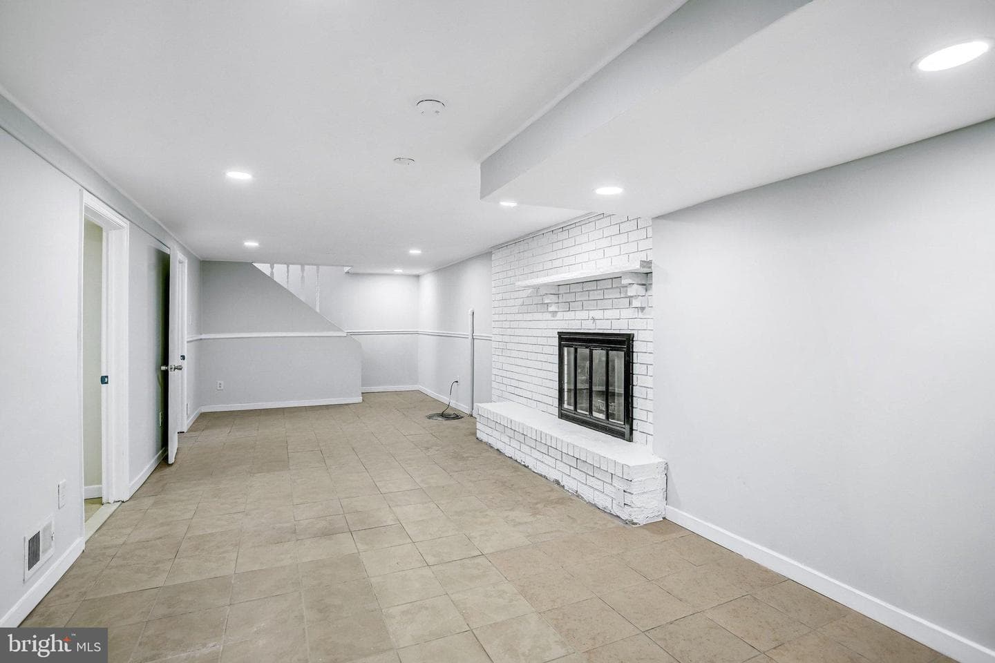 8124 Gavin Street photo 19