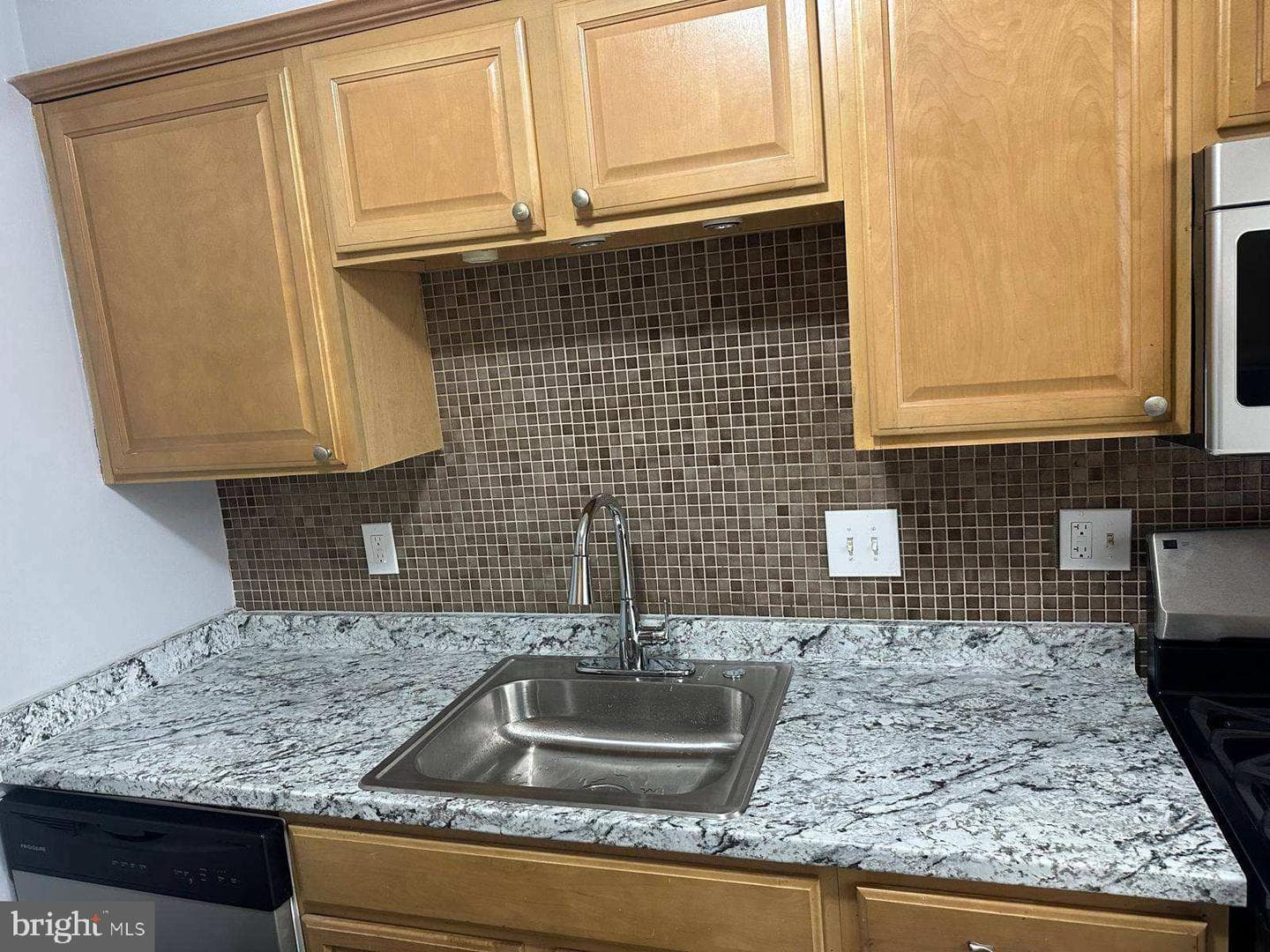7748 Lakecrest Drive photo 21