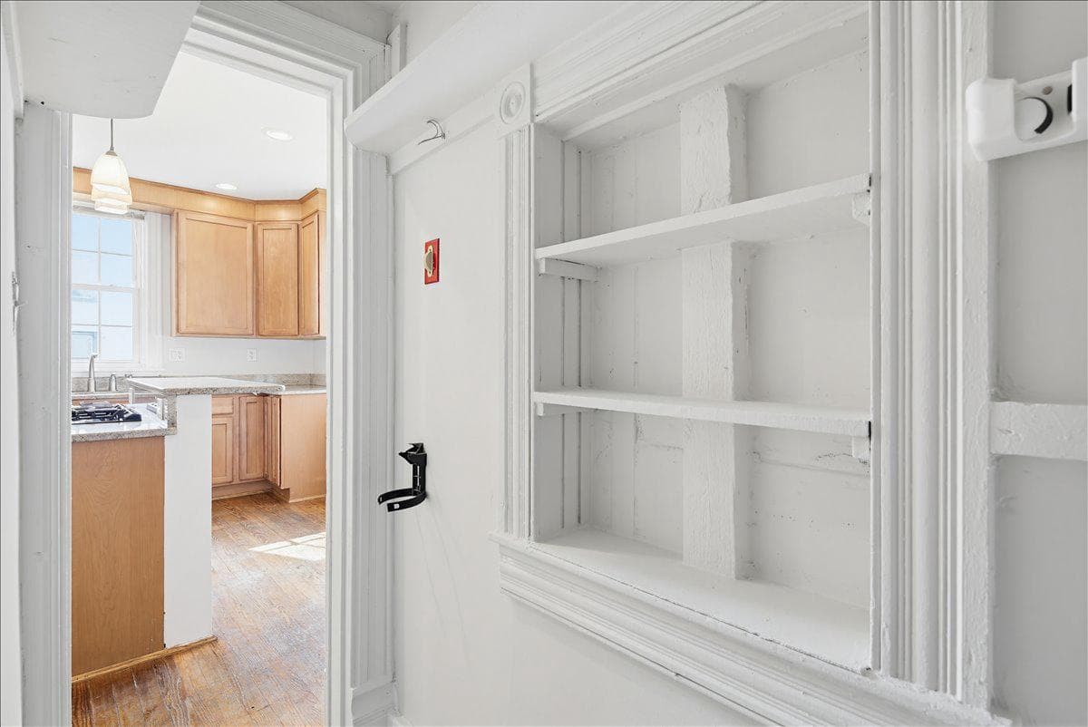 328 Laurel Avenue photo 19