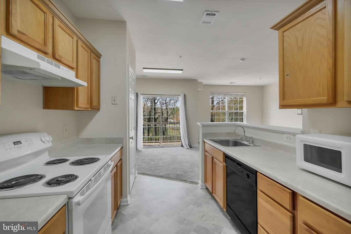 14407 Hampshire Hall Court #g-1004 photo 6