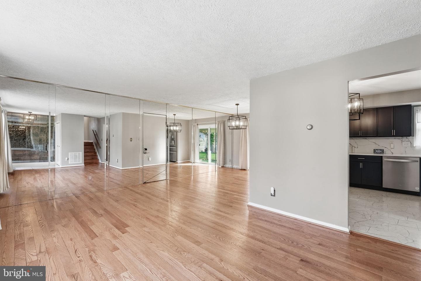 11003 Tyrone Drive photo 3