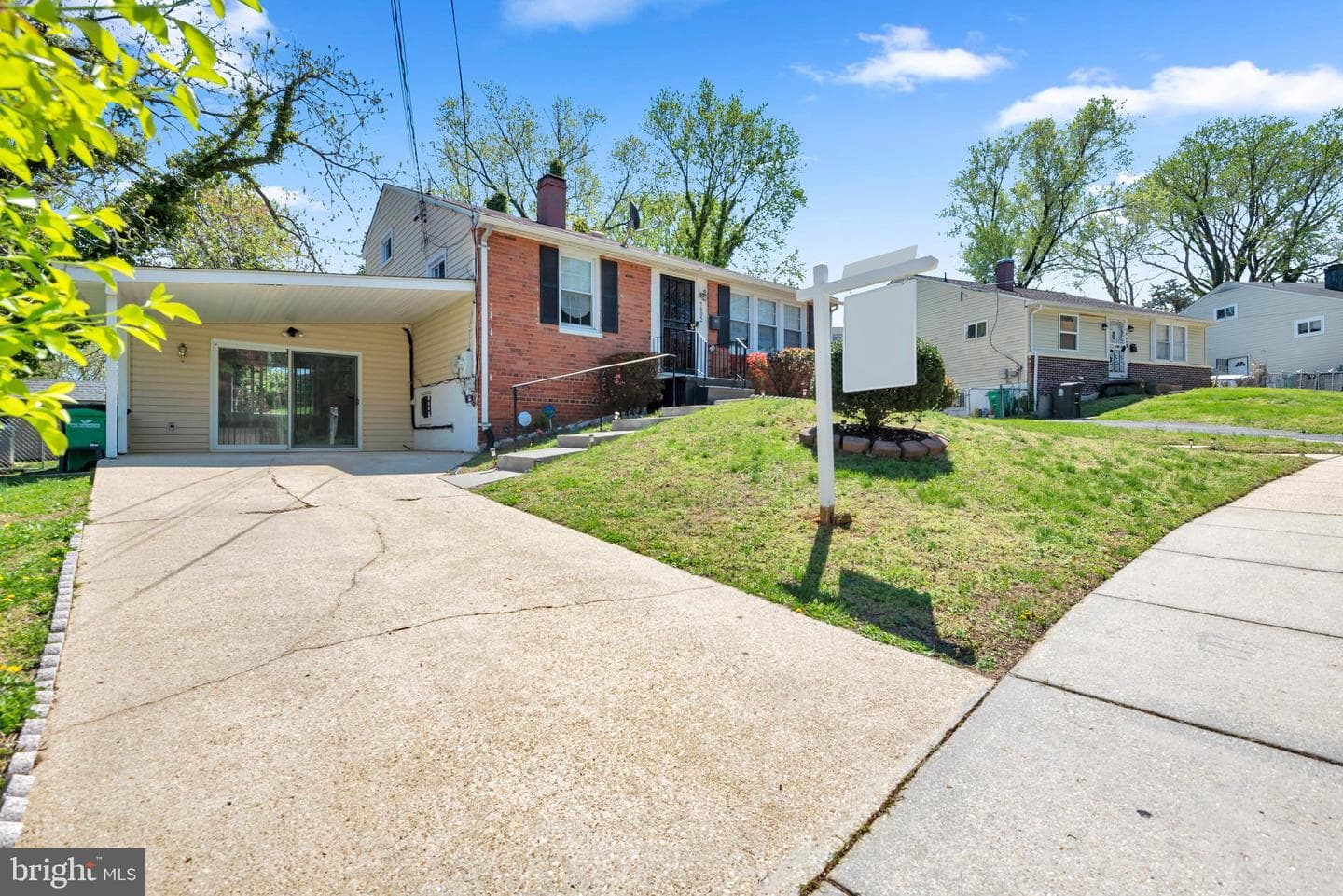 7802 Elroy Place photo 4