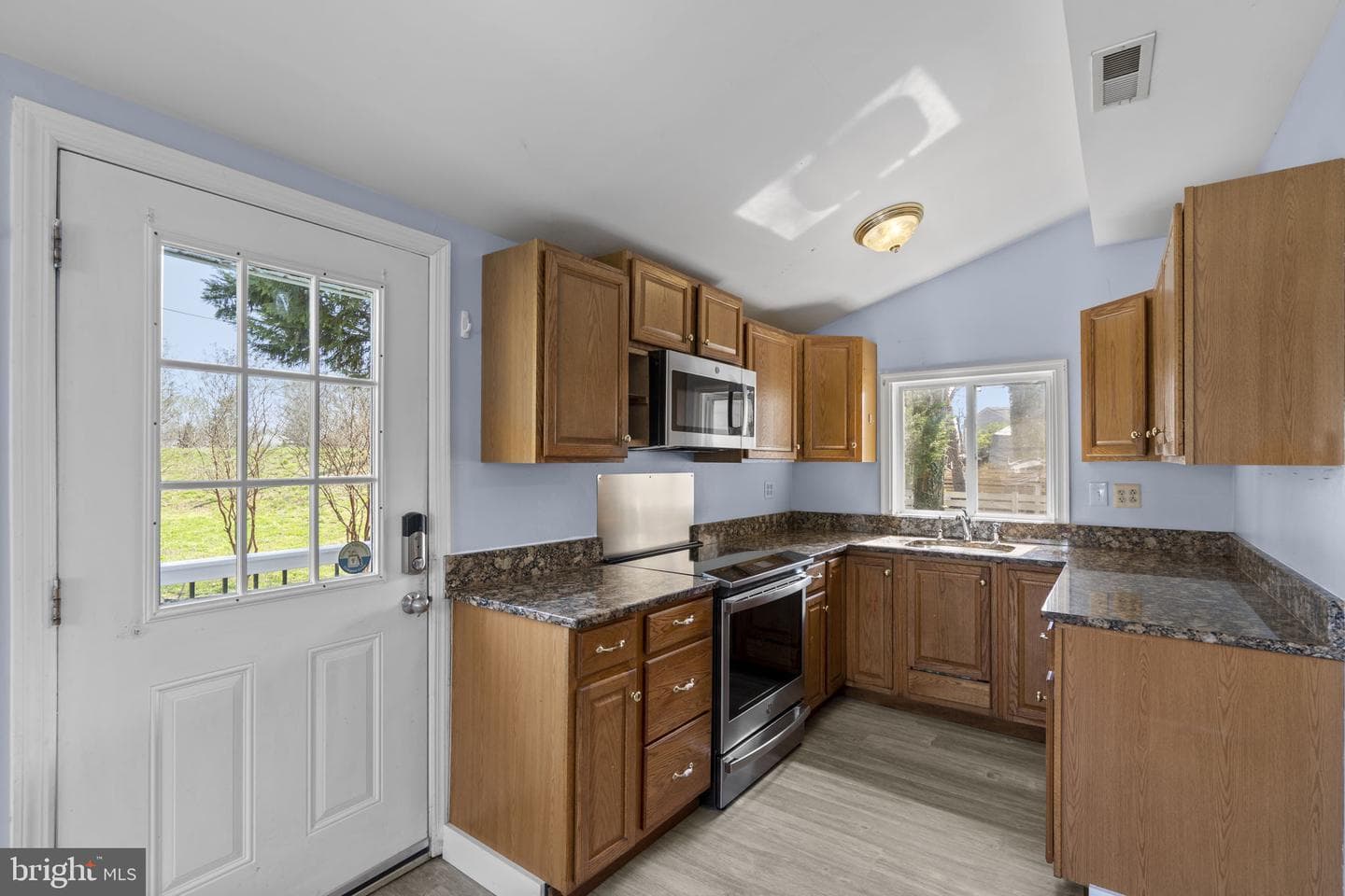 4905 Decatur Street photo 6