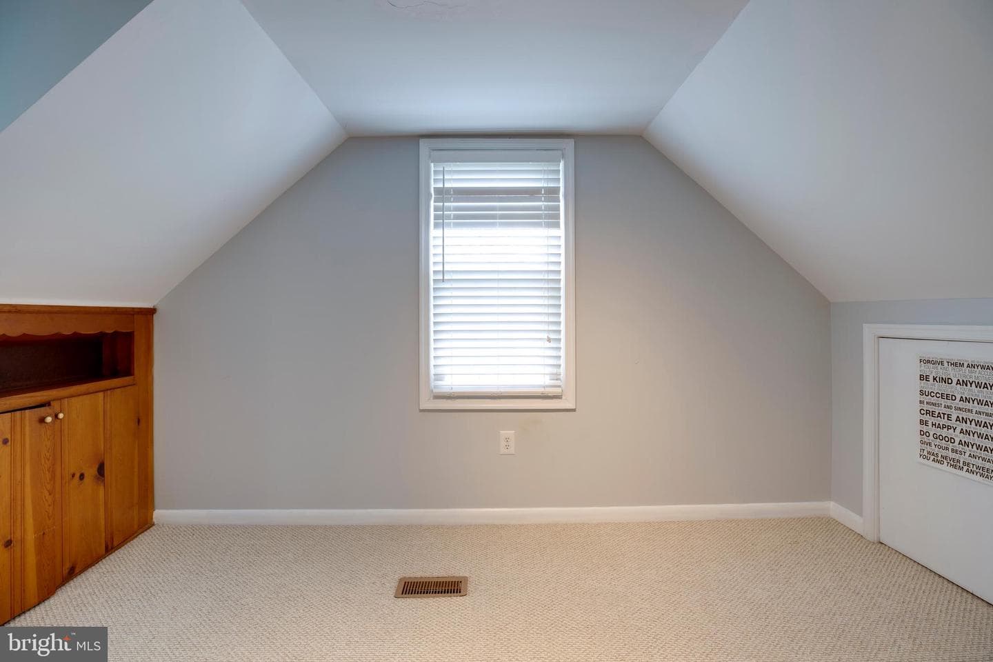 8104 Prince Georges Drive photo 21