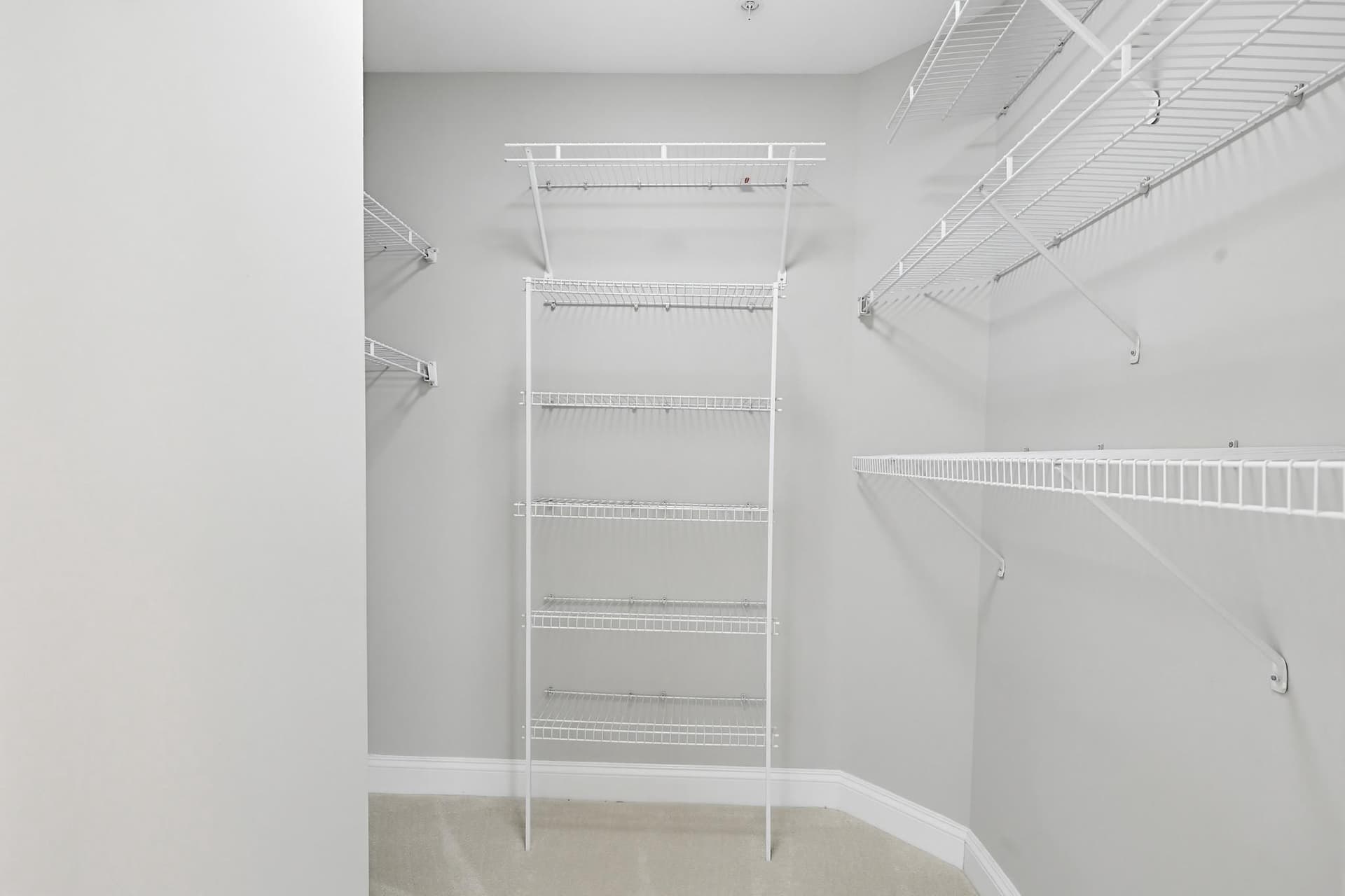 14603 Farnham Lane photo 32