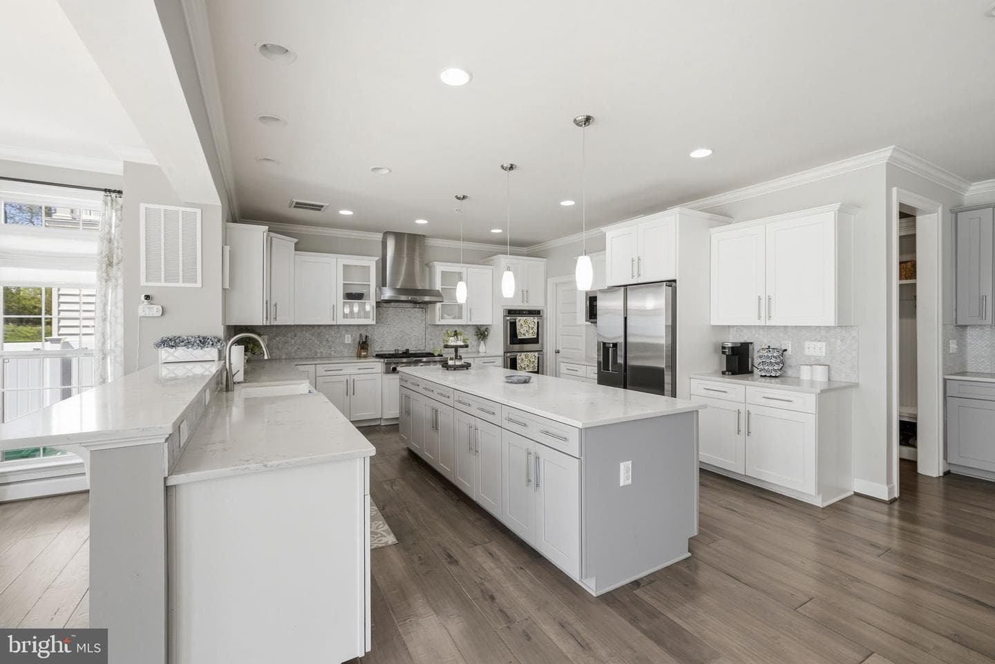 9003 Crystal Oaks Lane photo 10