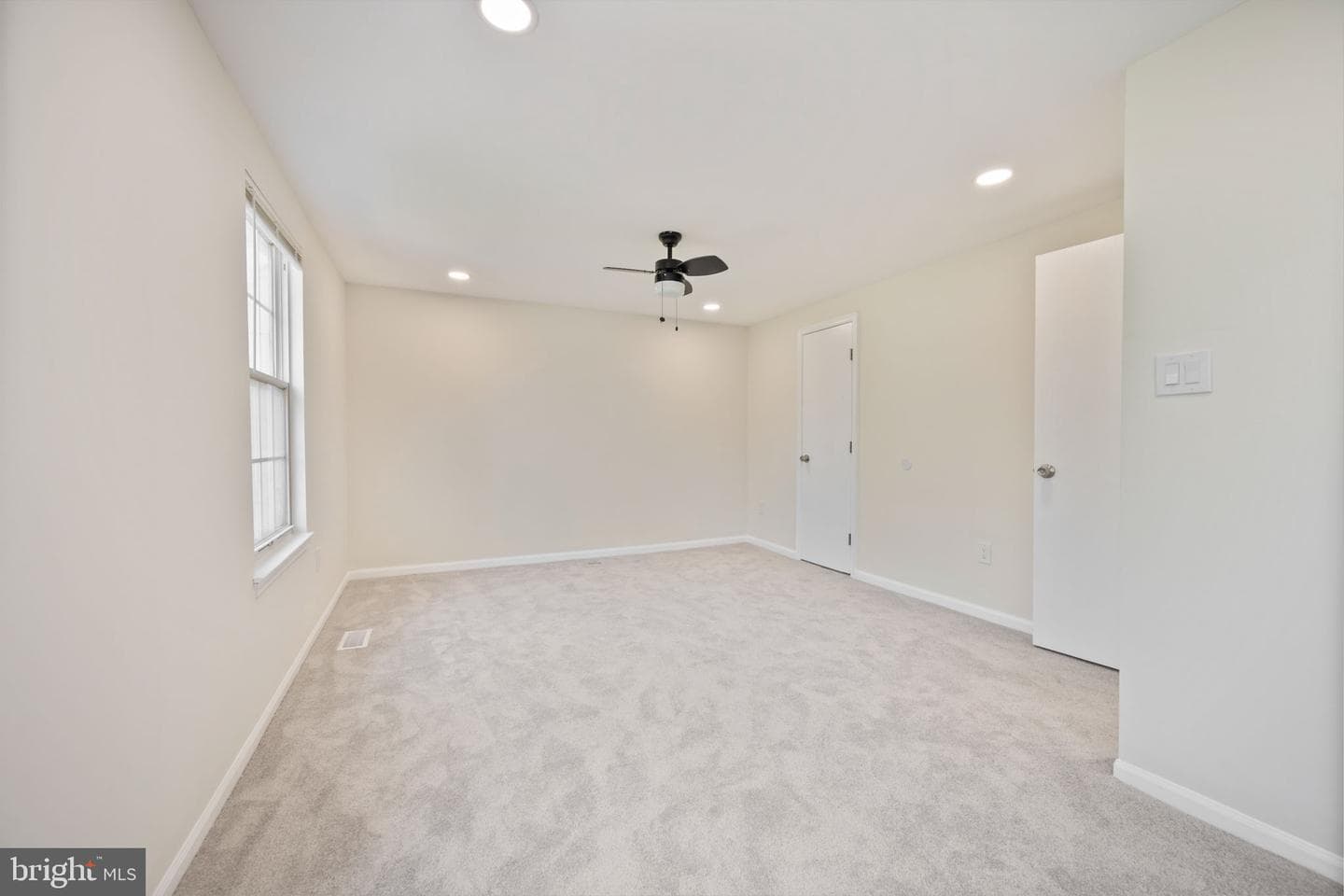 2836 Nomad Court W photo 20