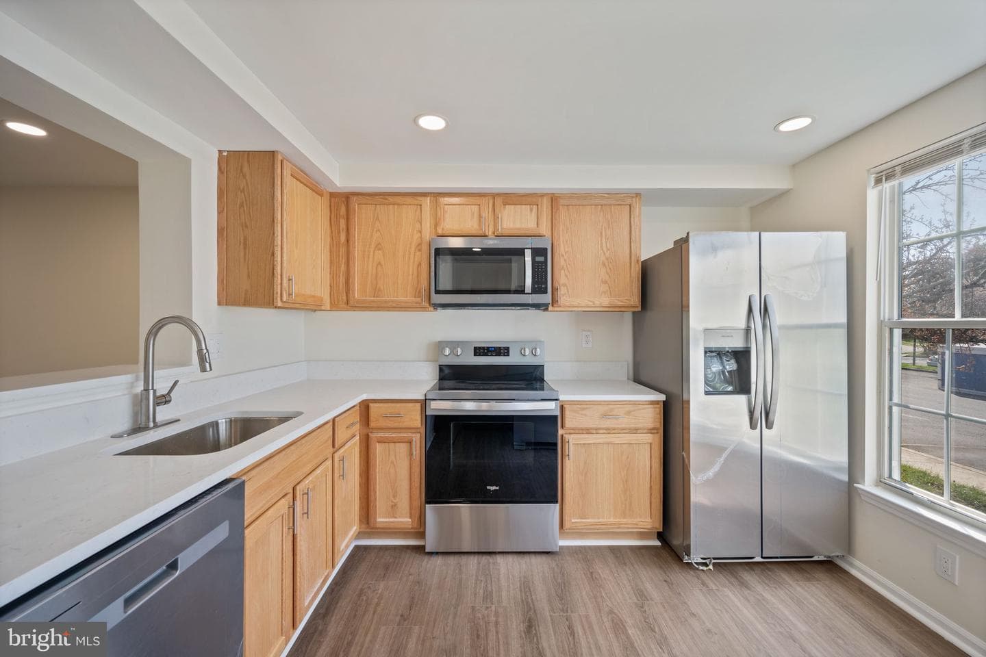 2836 Nomad Court W photo 4