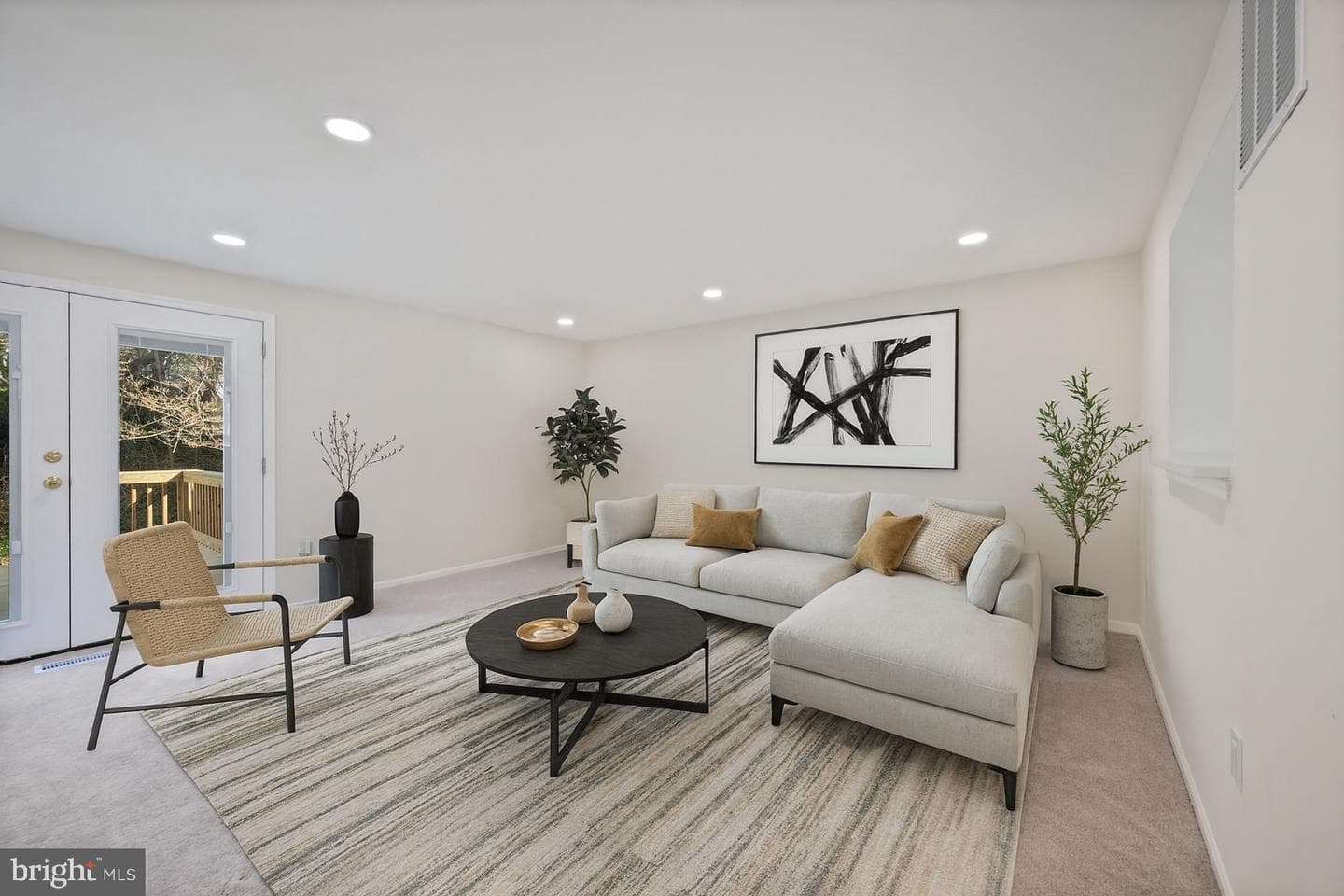 2836 Nomad Court W photo 6