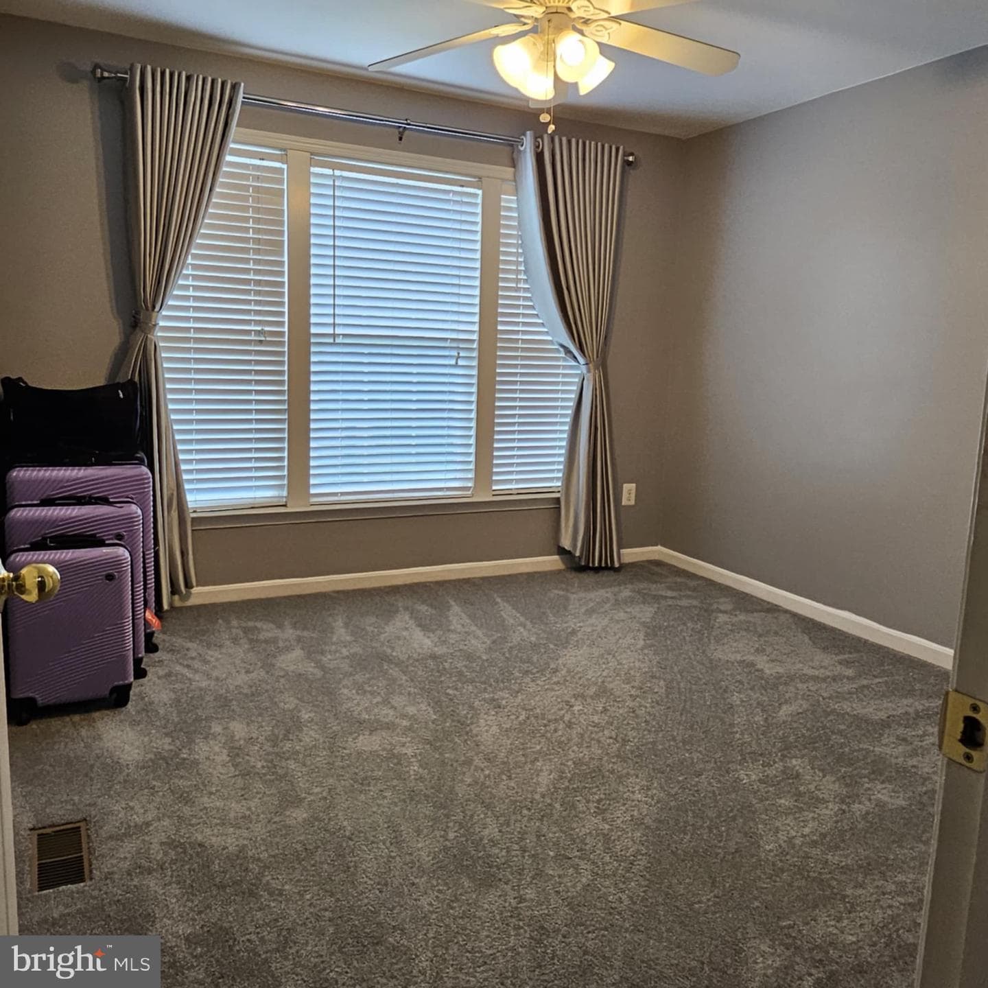 7605 Stratfield Lane photo 20