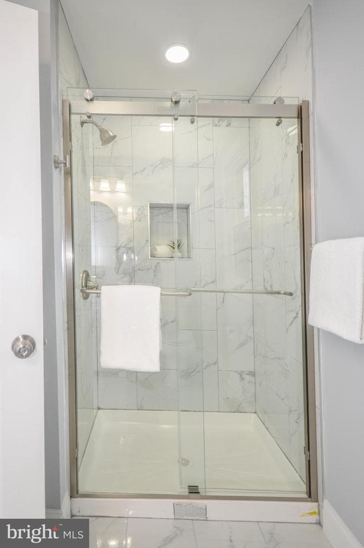 2807 Belleview photo 28