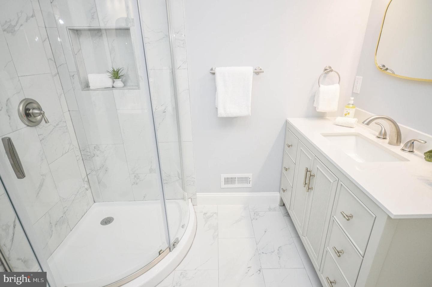 2807 Belleview photo 33