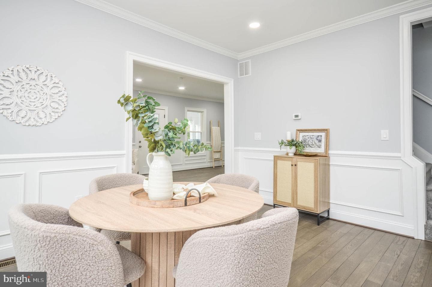 2807 Belleview photo 8