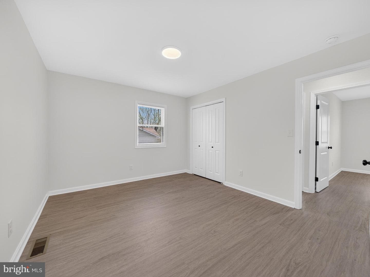 8608 Girard Street photo 17