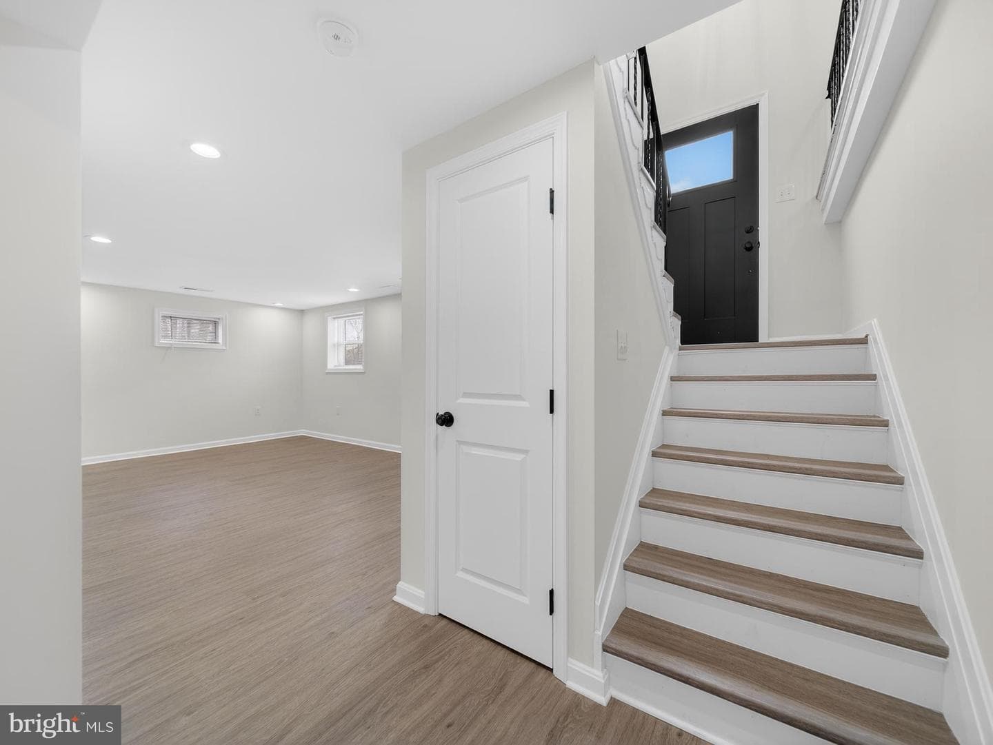 8608 Girard Street photo 24