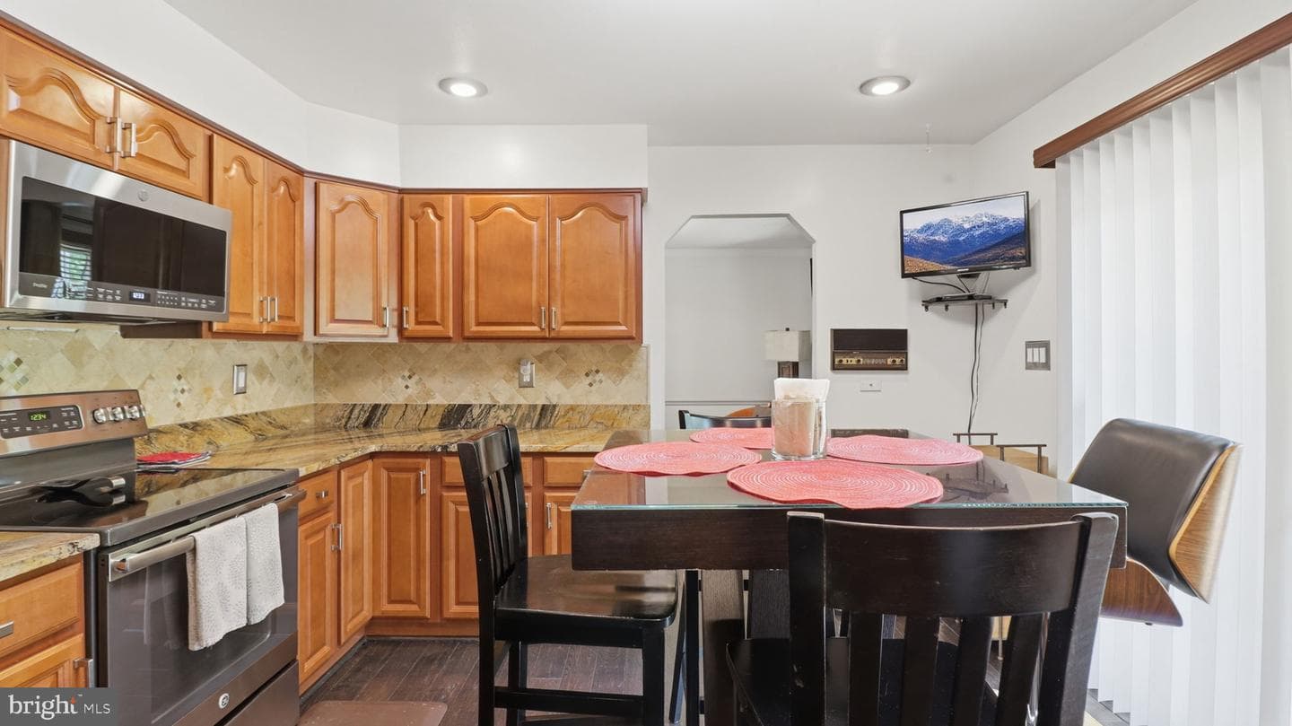 11905 Autumnwood Lane photo 17