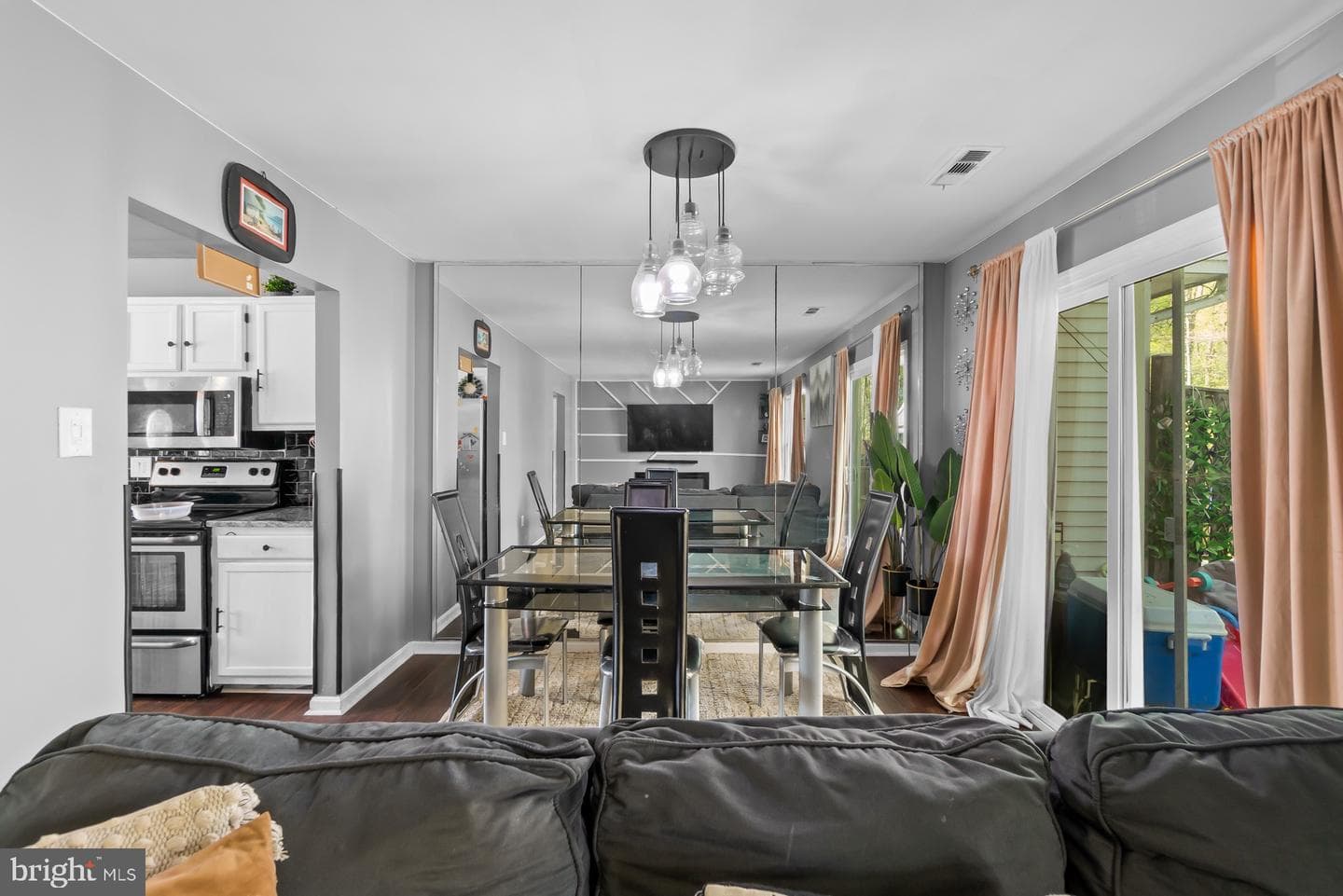 3433 Elenoir Court photo 19