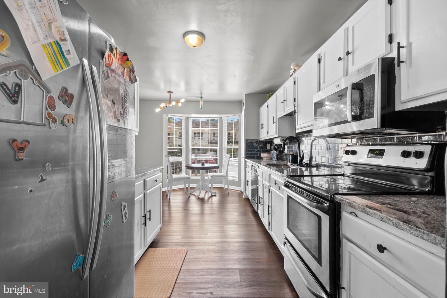 3433 Elenoir Court photo 3