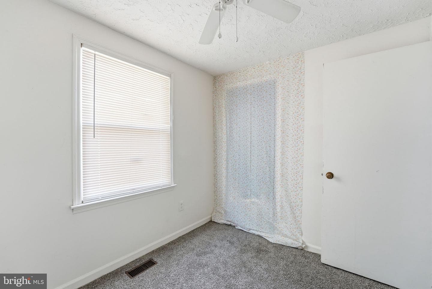 20 Tunic Avenue photo 10