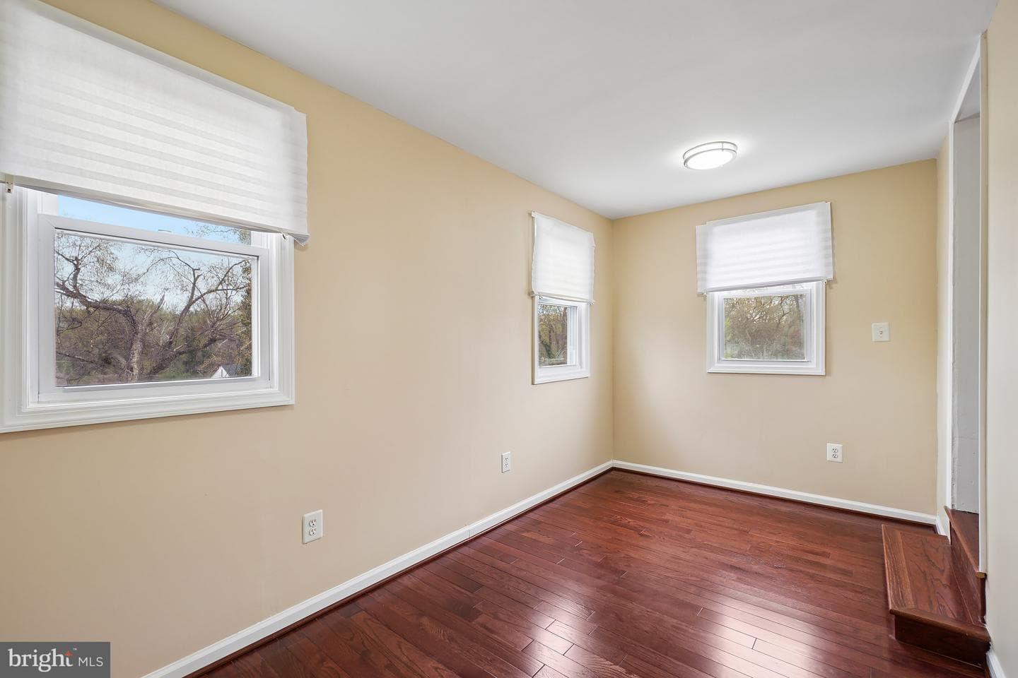 705 71st Avenue photo 22