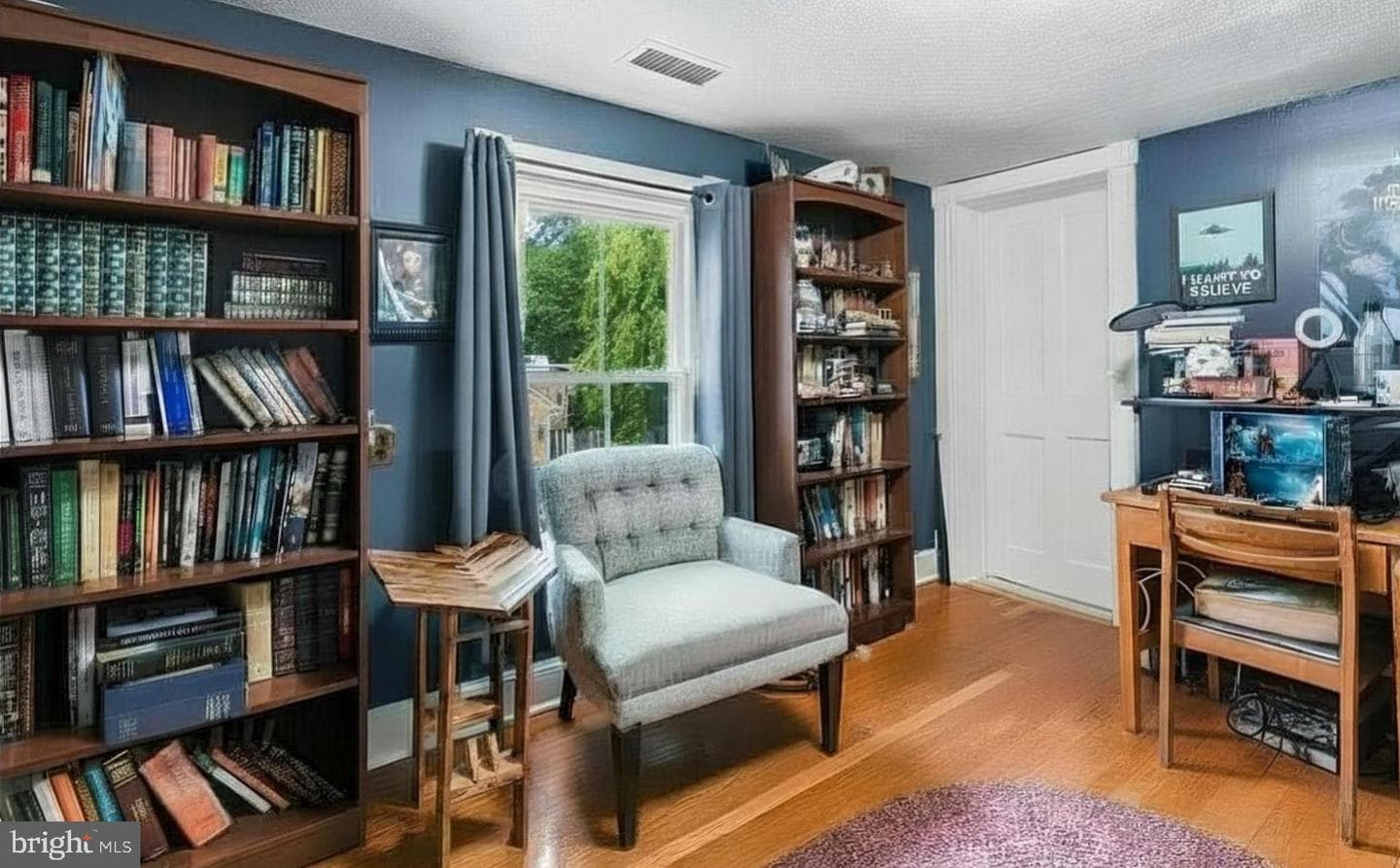 1105 Montgomery St photo 25