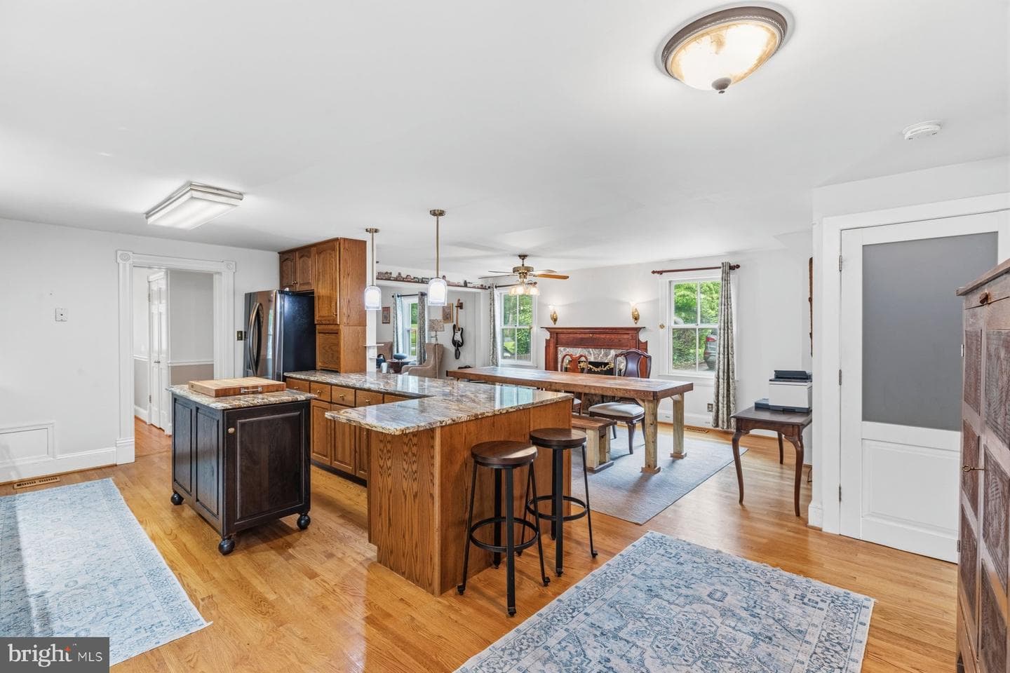 1105 Montgomery St photo 6