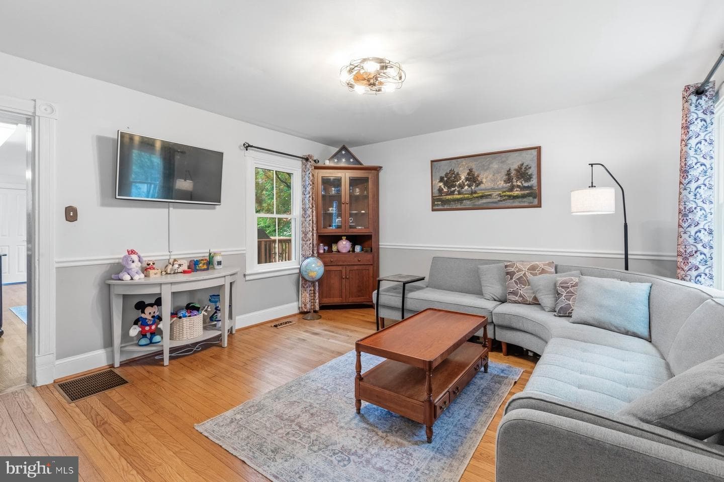 1105 Montgomery St photo 8