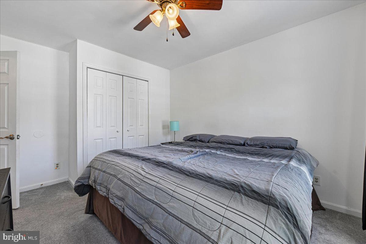 903 Brook Street photo 37