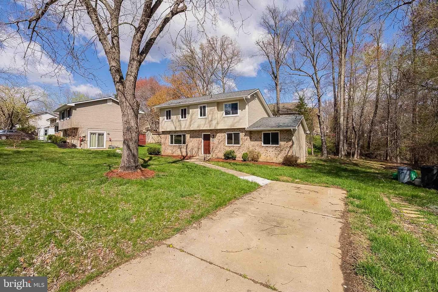 402 Warburton Oaks Drive photo 31