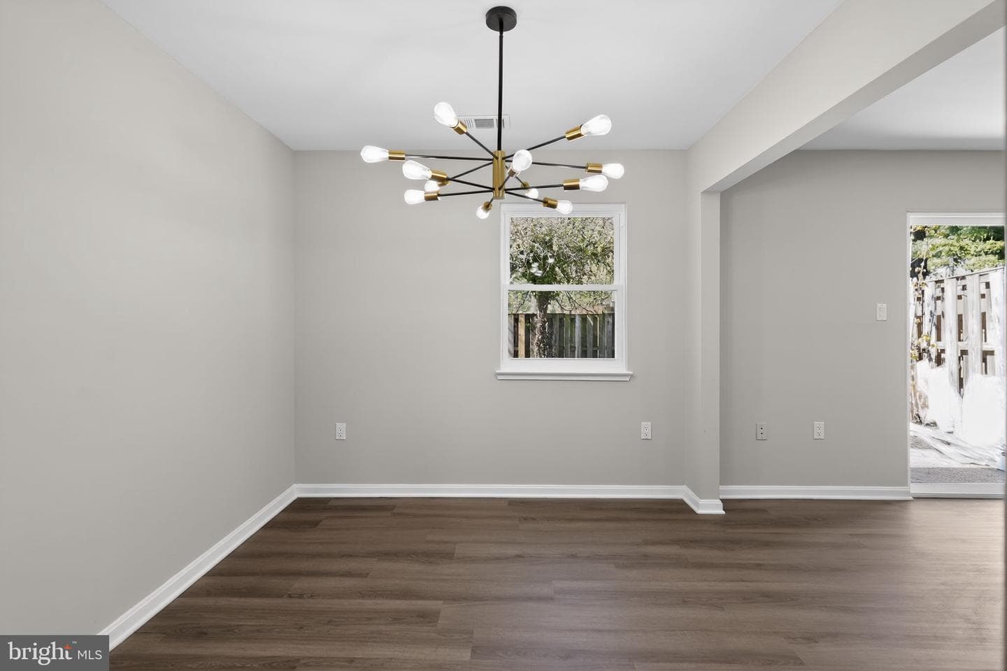 7509 Courtney Place photo 14