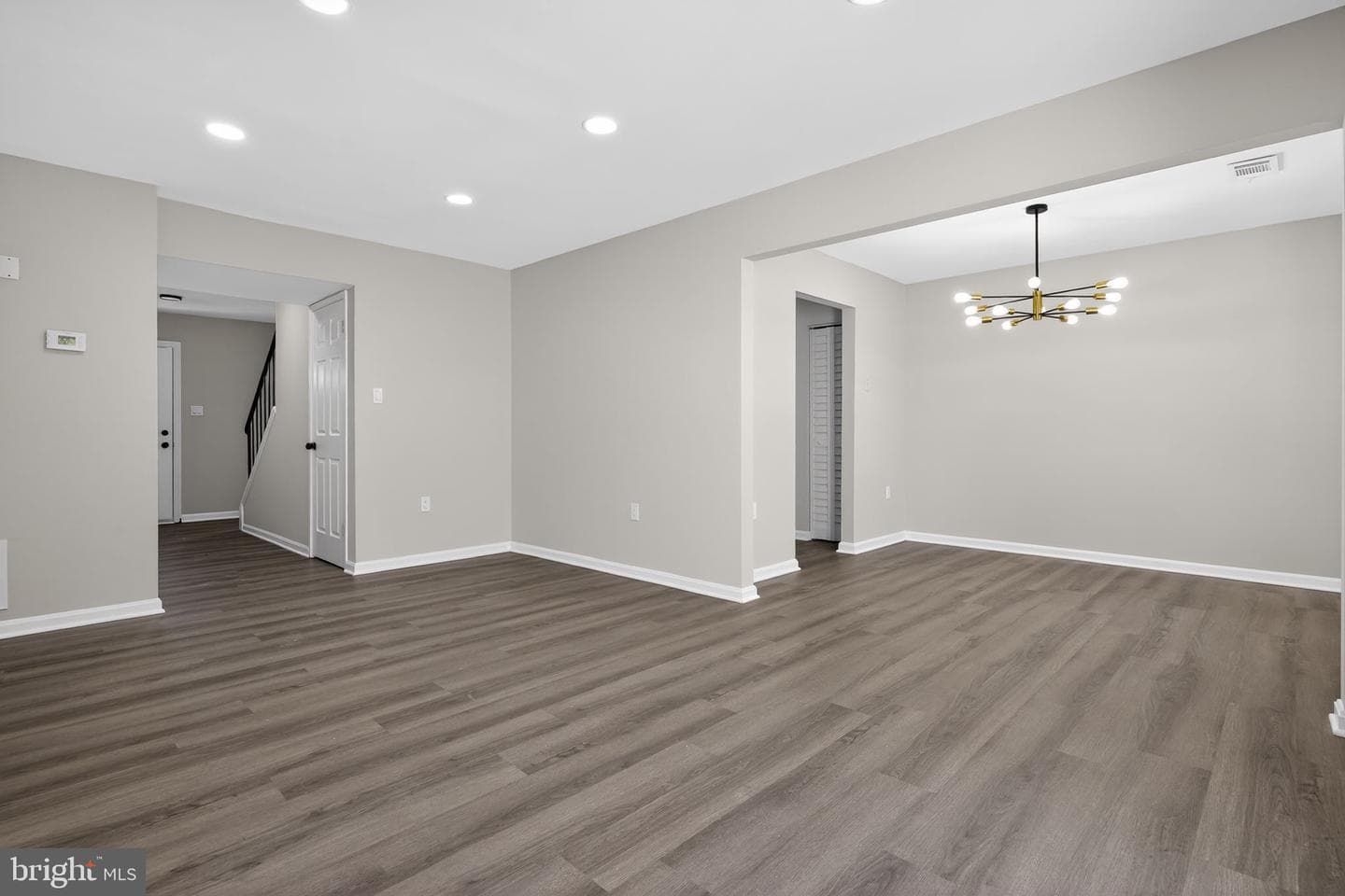 7509 Courtney Place photo 3
