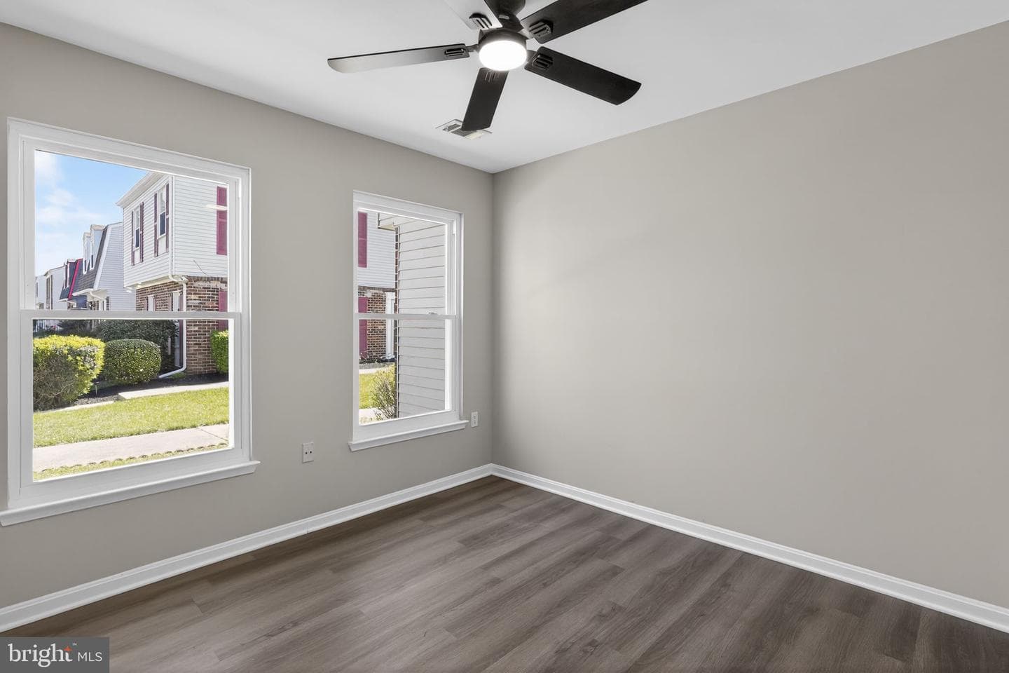 7509 Courtney Place photo 6