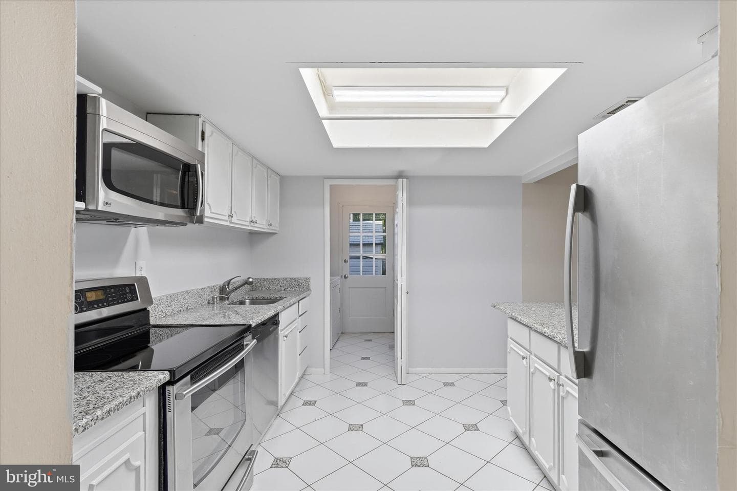 12774 Midwood Lane photo 10