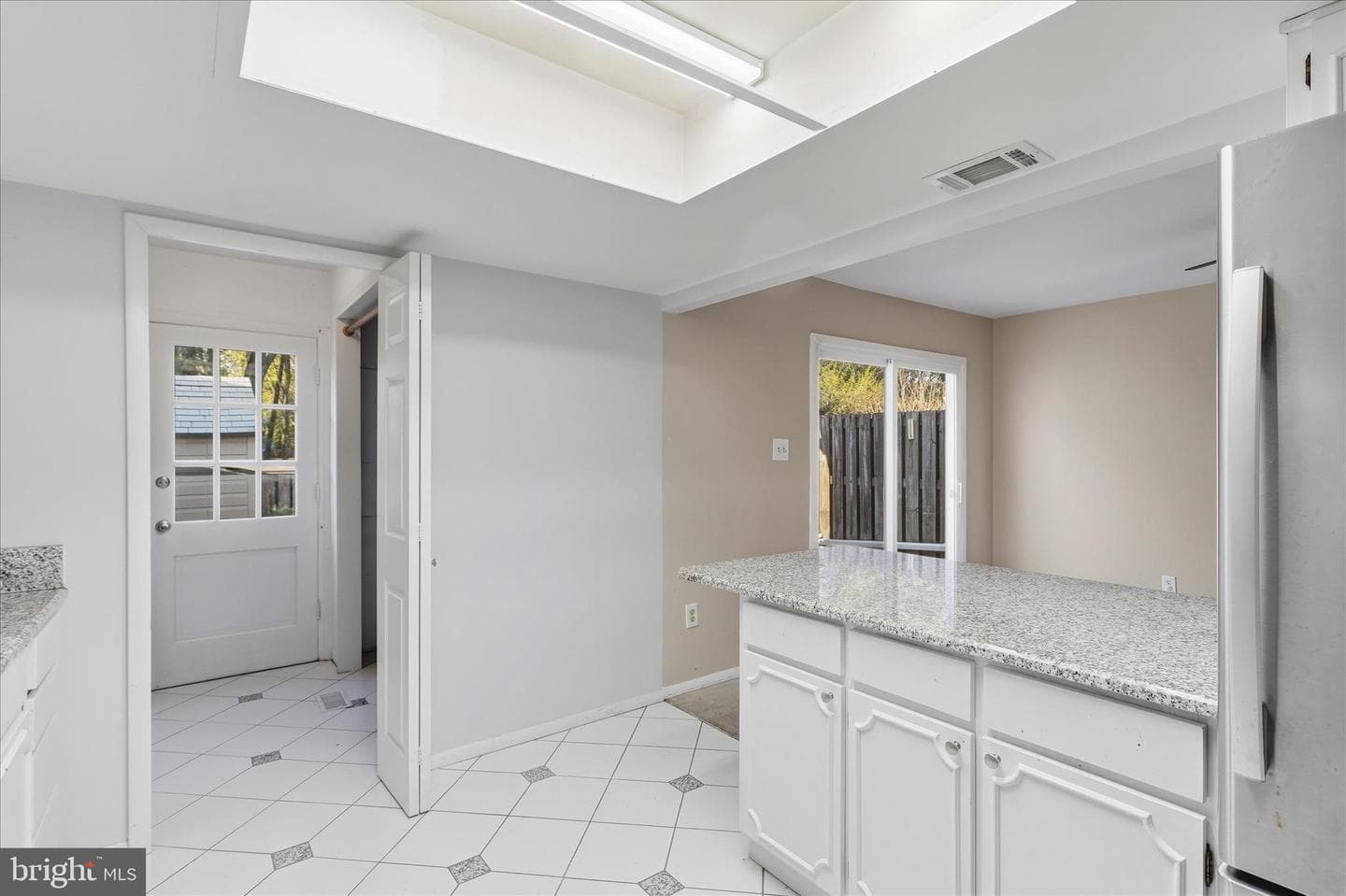 12774 Midwood Lane photo 11