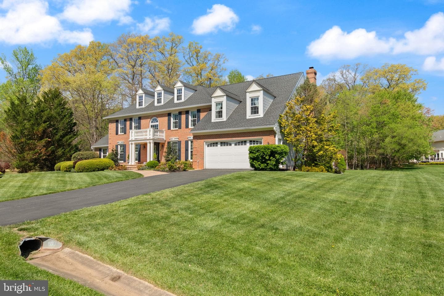 7514 Lake Glen Drive photo 3
